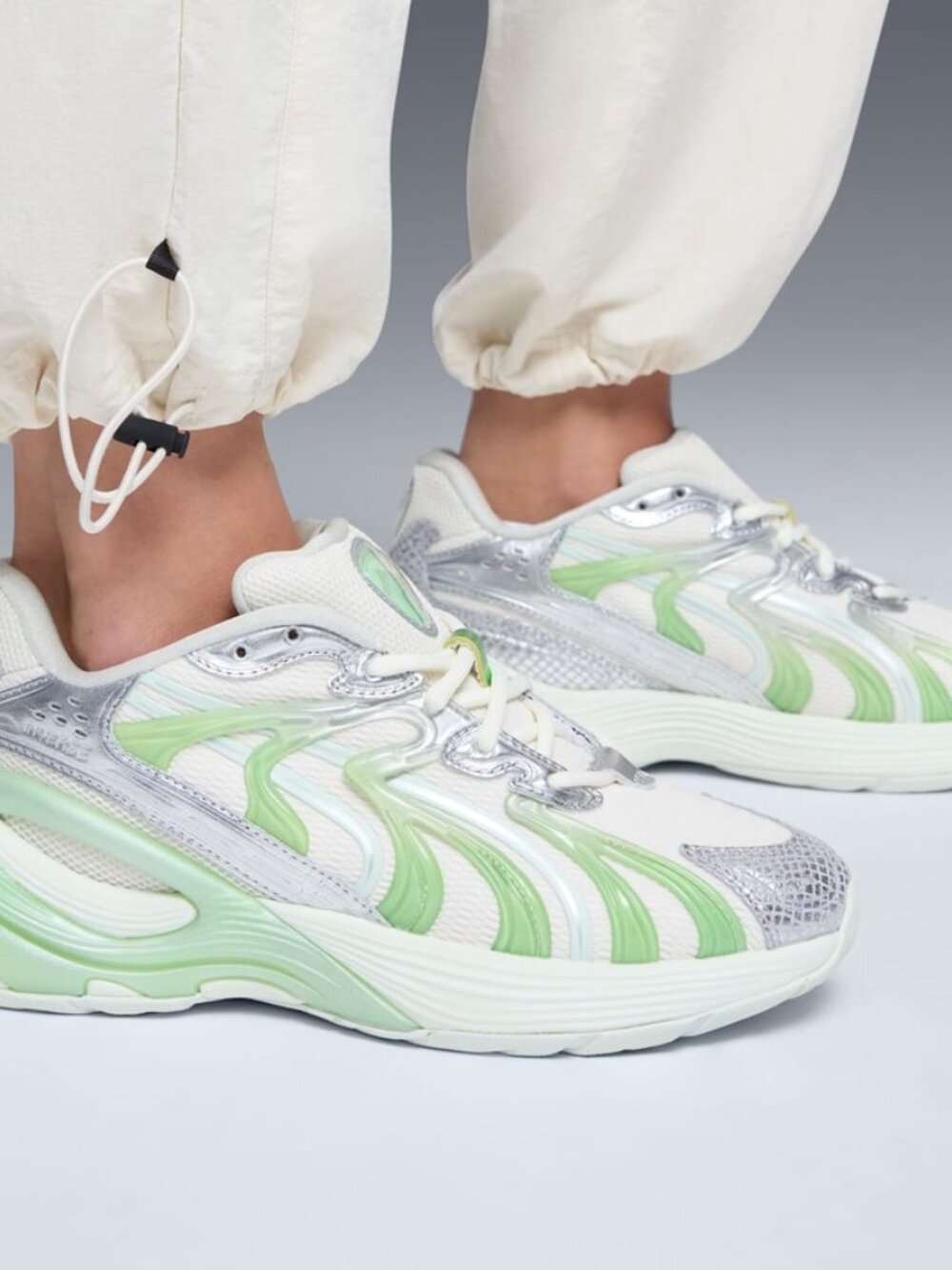 Puma Green Silver Chunky Sneakers Women’s Size 8 Y2K Trainer NEW - Picture 2 of 10